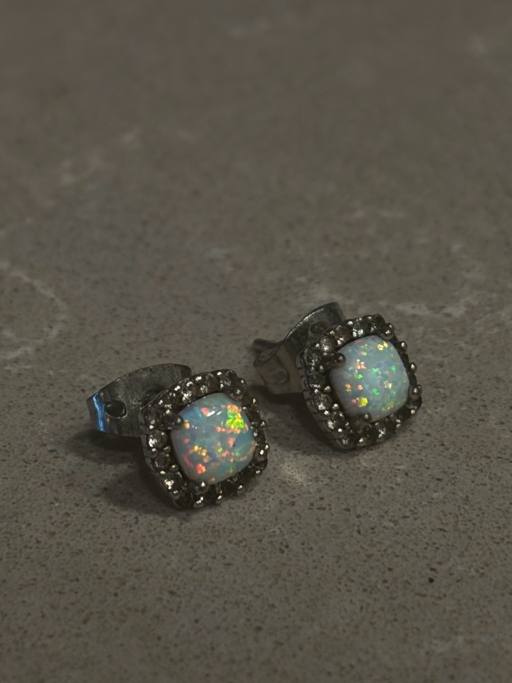 7.0mm 925 Sterling Silver Real Opal Square Stud Earrings with Crystal Setting